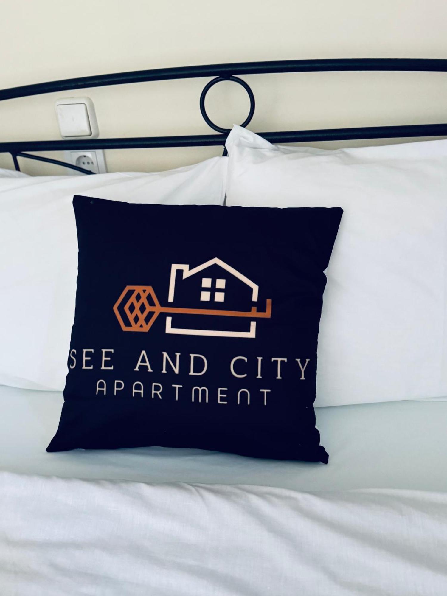 See And City Apartment Egio Exterior foto